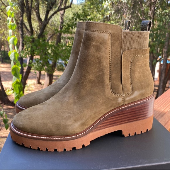 🍁NEW🍁 Vince Camuto Dendra Bootie - Picture 2 of 11